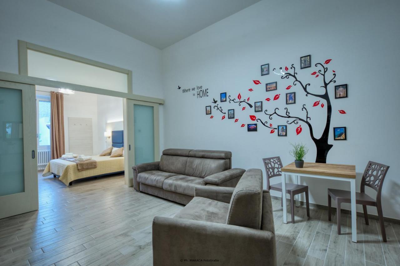 Hotiday Room Collection - Lecce Gianmarti Suite Luaran gambar