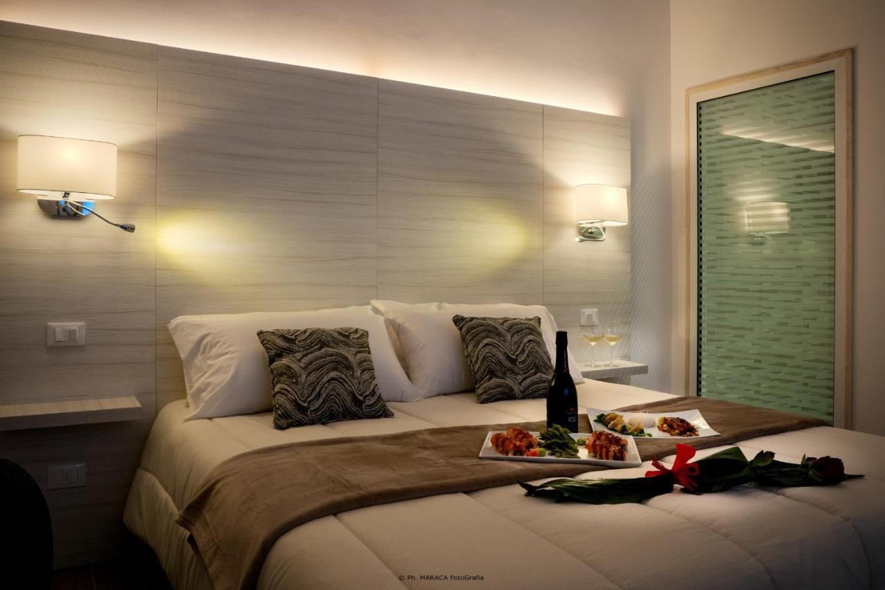 Hotiday Room Collection - Lecce Gianmarti Suite Luaran gambar