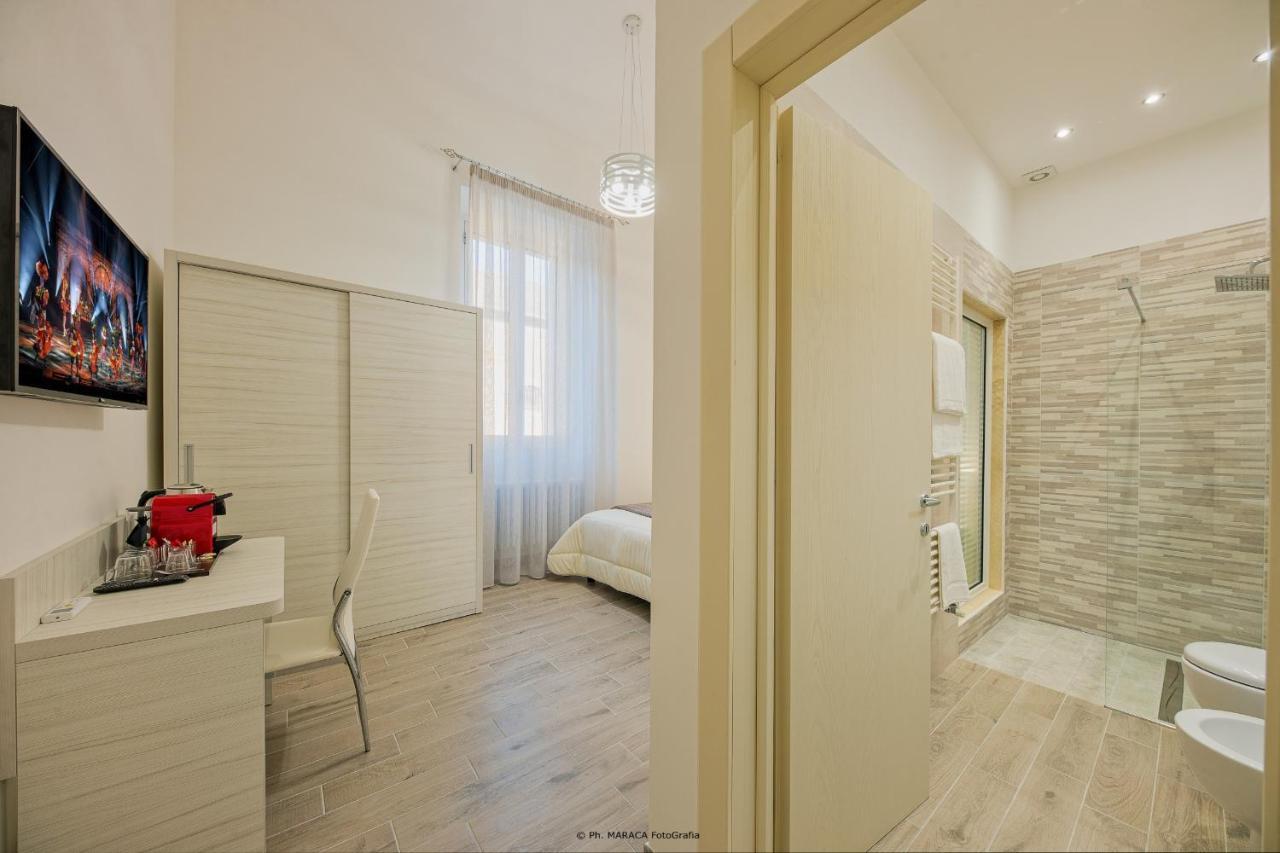 Hotiday Room Collection - Lecce Gianmarti Suite Luaran gambar