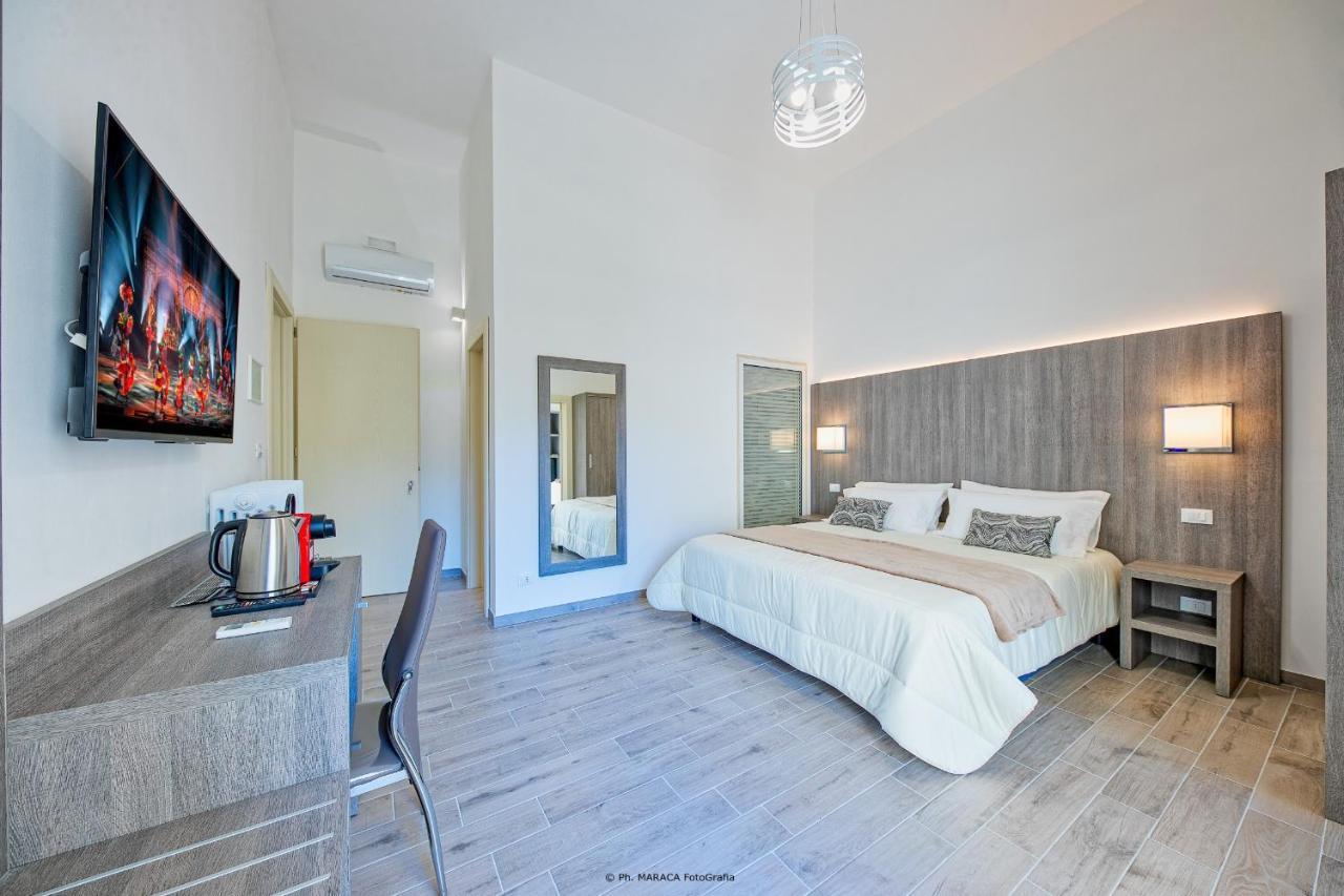 Hotiday Room Collection - Lecce Gianmarti Suite Luaran gambar